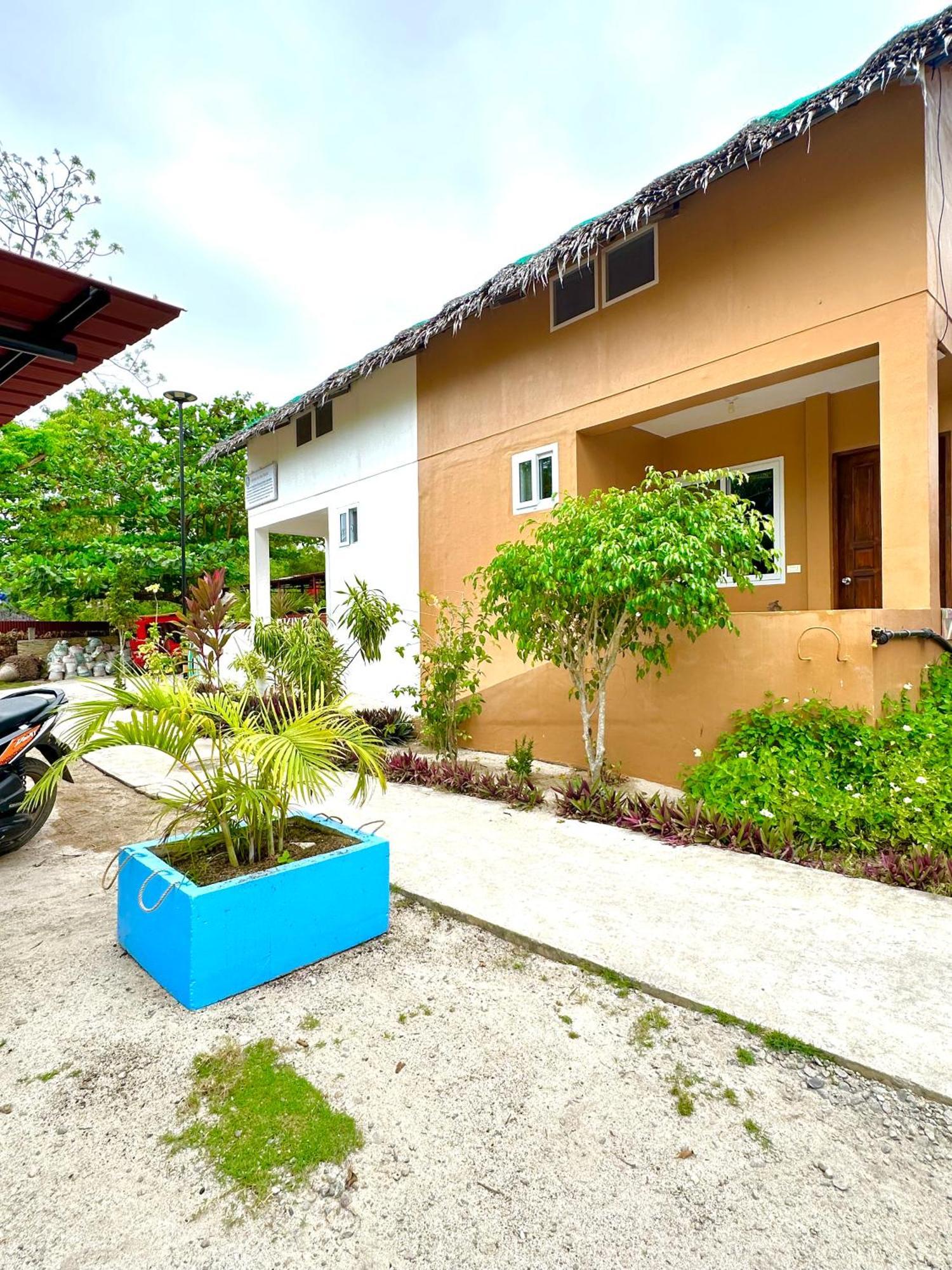 In Dai Aquasports And Beach Resort Santa Fe  Exterior photo
